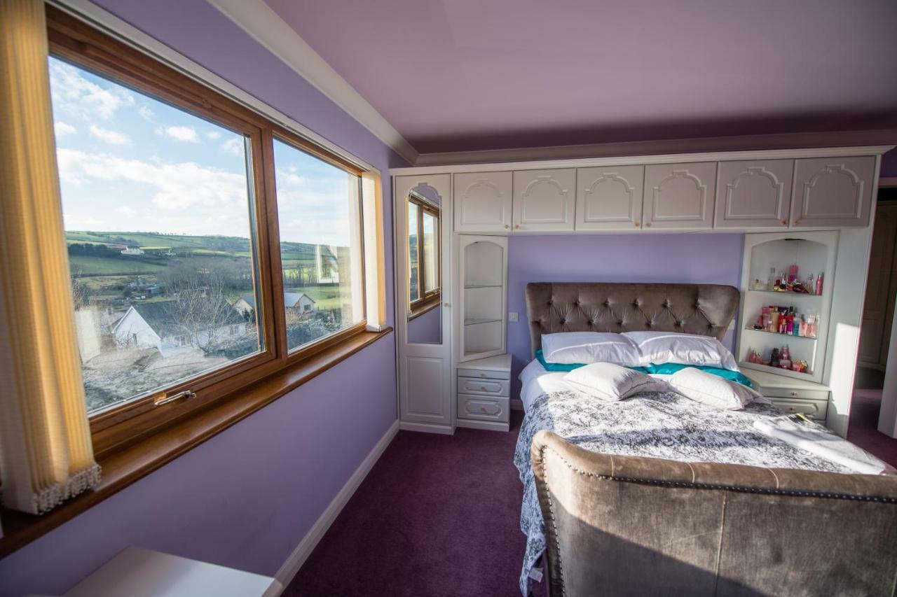 Bed and Breakfast Y Grange à Llanfihangel-y-Creuddyn Extérieur photo